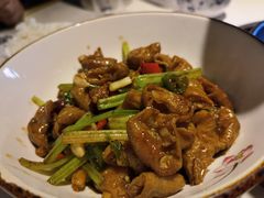小炒肥肠-蛙蛙叫干锅年代(簋街总店)