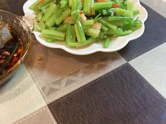 芹菜炒香干-天源居餐厅·地方特色菜(张北店)