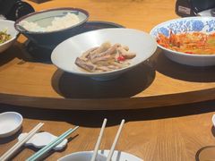 -头上红煨盐鸡·非遗院子餐厅