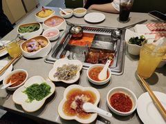 -海底捞火锅(珠影星光城夜宵主题店)