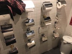 -一兰拉面(新宿中央东口店)