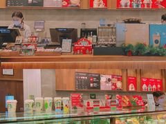 零售区-星巴克臻选(广州沙面店)