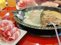 -重庆三峡火锅城(梅林店)