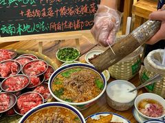 -云阿蛮云南生烫牛肉米线(奉贤路店)