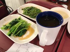 -了凡油鸡饭·面(台北101店)
