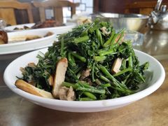 -芦茨金富饭庄·25年老字号·专做稻草鸡