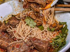 -李与白包子铺(桐梓林店)