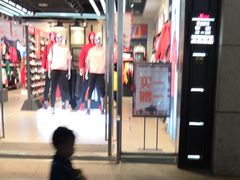 -特步(步行街店)