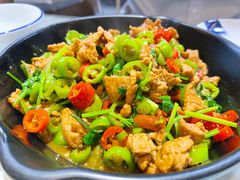 小炒黄牛肉-以前的小酒馆(中山广场店)