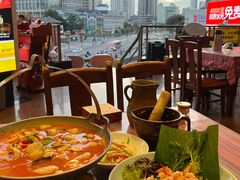 -老滇山寨•云南特色菜•地方菜•民族风情歌舞表演(金碧店)