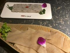 -老牌坊云南鱼豆花火锅(爱建店)