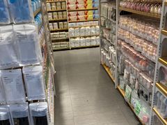 -名创优品(江南新地店)