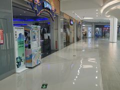 -反斗乐园π·电玩·高空拓展·蹦床(龙华天虹店)