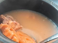 洪湖莲藕排骨汤-莲餐厅·湖北菜·潜江小龙虾店(愚园路店)