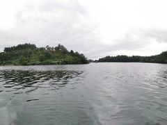 -华凌山庄·隐湖栖