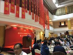 -深圳富苑皇冠假日套房酒店