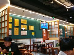 大堂-胡须佬鸡煲四季火锅店(石厦西村直营店)