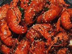 -肥肥虾庄·金牌油焖大虾(汉街SKP店)