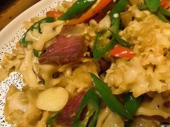 -香巴拉云南餐厅(华莱坞店)