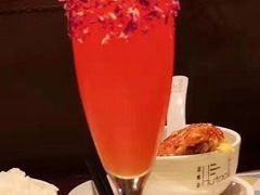 红唇鸡尾酒-食尚胡桃音乐酒馆(滨海店)