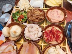 -赵美丽·重庆社区火锅·直营店(火车东站·中豪国际店)