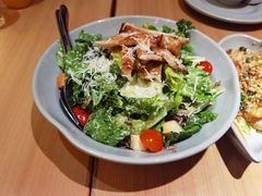 鸡肉凯撒沙拉-Lia Cafe Bar Restaurant松山咖啡屋
