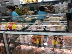 面包甜点陈列柜-闻酥园(大慈寺店)