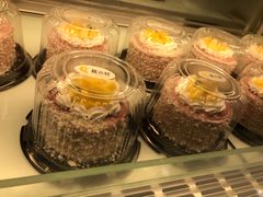 -蓝小轩蛋糕·面包(趣春店)