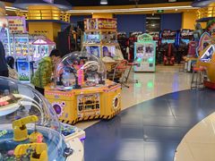 -爱玩嘉年华(龙湖曲江天街店)