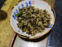 酸菜-石灰市毛记烧鸡公(解放碑店)