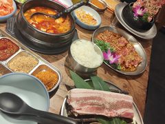 -明洞阿姨·韩式酱蟹烤肉·创意料理(三元桥店)