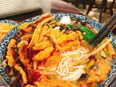 -东门七爷螺蛳粉(浦东店)