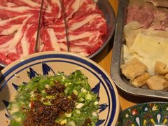 -洱火云南酸菜牛肉火锅(石景山当代商城店)