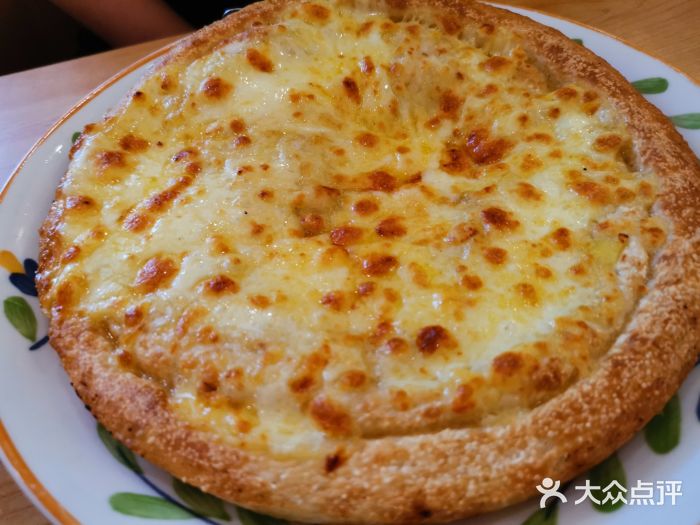 萨莉亚意式餐厅(南京环亚凯瑟琳广场店)榴莲披萨图片