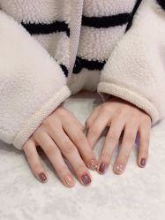 -爱空间美睫健康美甲