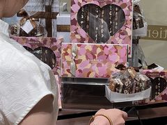 -Laderach 莱德拉(上海环贸iapm店)