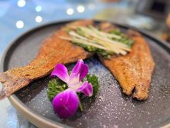 -香巴拉云南餐厅(华莱坞店)