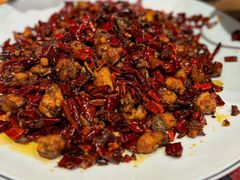 -肖四女乐山跷脚牛肉(滨江天街店)