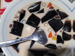 -湘下佬·老长沙吃货铺(酃湖万达店)