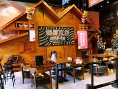 -三只松鼠生活馆(芜湖弋江金鹰店)