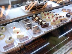 -樱花糕坊(凯德广场店)