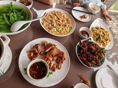 -湖泉水云间餐厅·弥勒地道菜(B座店)