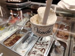 -VENCHI 闻绮(上海佛罗伦萨小镇店)