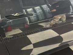 -鲨鱼皮汽车凹陷玻璃修复(静安店)