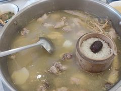 -朴小妹人参鸡汤火锅(长白山万达店)