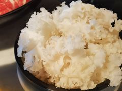 -尚尚仙·酸汤猪手·猪肚鸡火锅(华联万柳购物中心店)