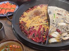 -萍姐火锅·公路夜市(武汉首店)