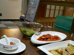 -胡胖子有点味·湘鄂菜(花桥中百仓储店)