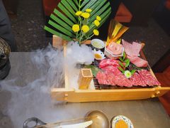 -铭牛烧肉·和牛海鲜自助(高新月牙湖店)