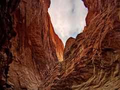 -天山神秘大峡谷
